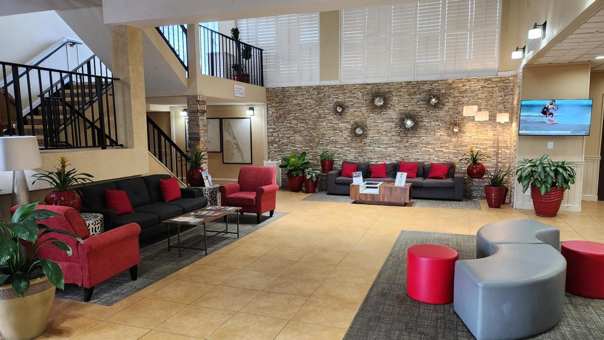 Ramada Plaza By Wyndham Nags Head Oceanfront Hotel Kill Devil Hills Exterior photo