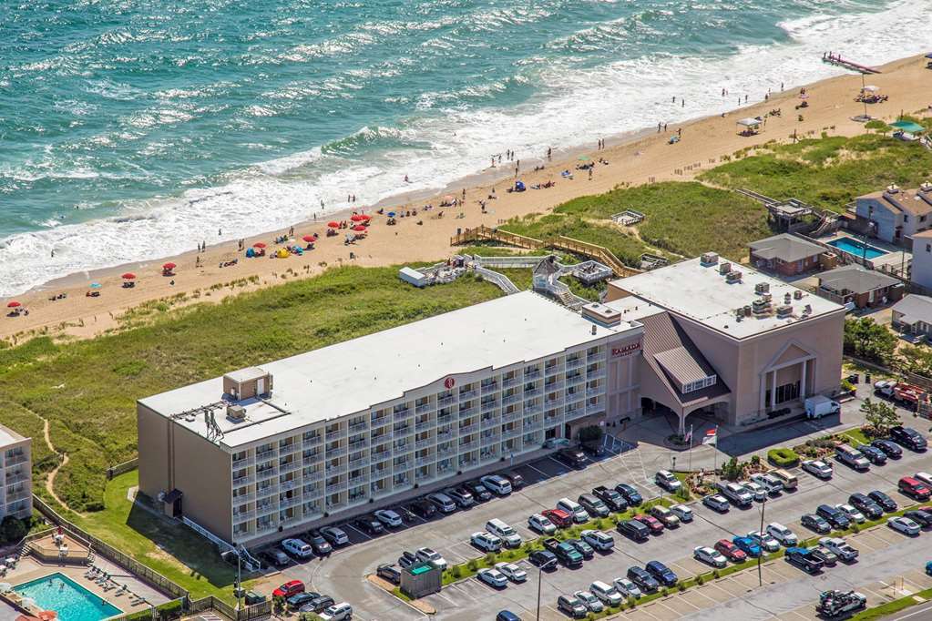 Ramada Plaza By Wyndham Nags Head Oceanfront Hotel Kill Devil Hills Exterior photo