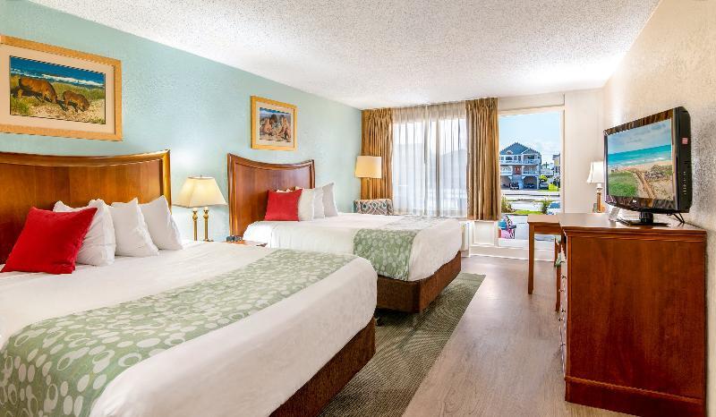 Ramada Plaza By Wyndham Nags Head Oceanfront Hotel Kill Devil Hills Exterior photo